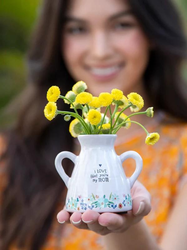 Love That You're My Mom Vase