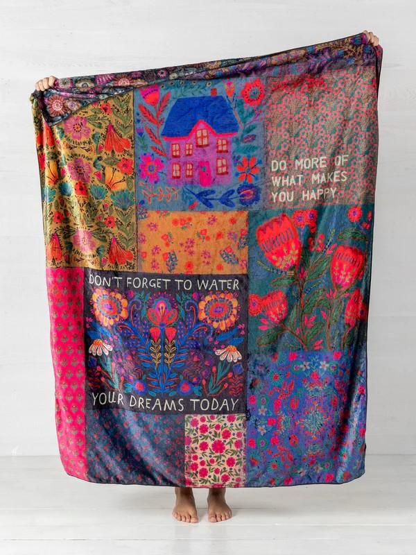 Cottage Double-Sided Cozy Throw Blanket